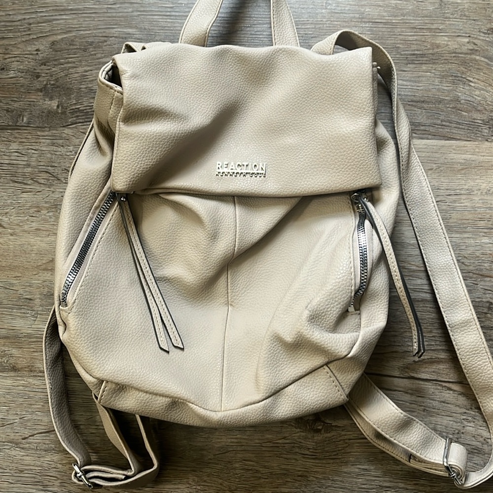 Reaction Kenneth Cole backpack bag